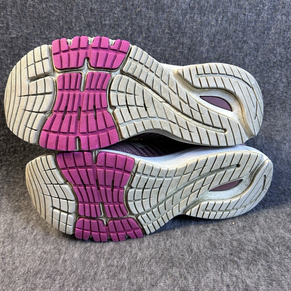 New Balance Purple Athletic Running Shoes - Picture 9 of 9